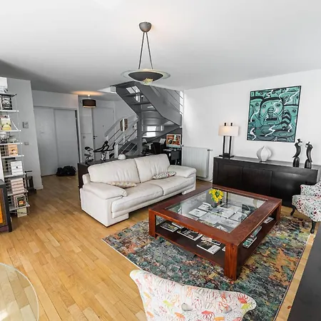 Spacious Duplex In The Heart Of Daire