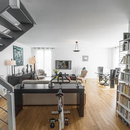Spacious Duplex In The Heart Of Appartement